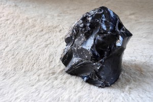 Obsidian clears away the darkness so your internal light clearly shines.